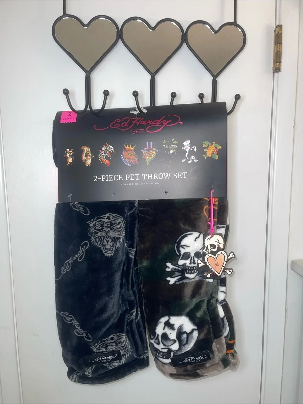 NWT Ed Hardy Black and Green 2-Piece Pet Throw Set